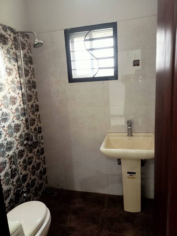 10 MARLA UPPER PORTION AVAILABLE FOR RENT IN TIP SOCIETY 5