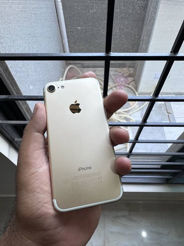 IPHONE 7 / 128GB 11