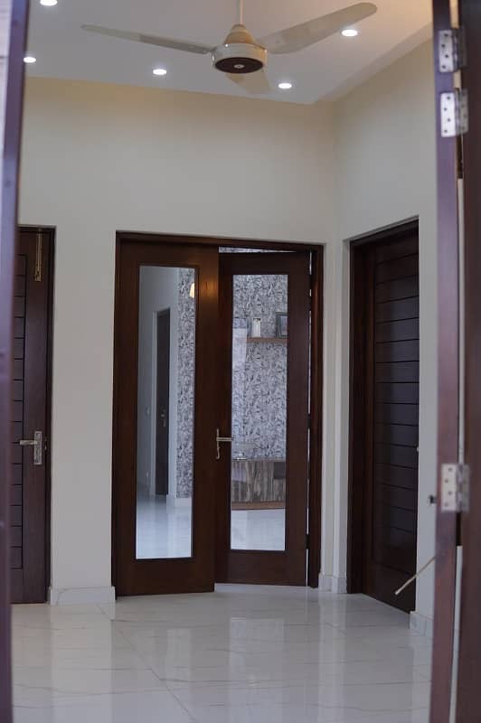 10 MARLA BEST LOCATION HOUSE AVAILABLE FOR RENT IN WAPDA TOWN 10