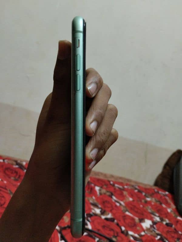 iPhone 11  10 by 9 condition  non PTA 5