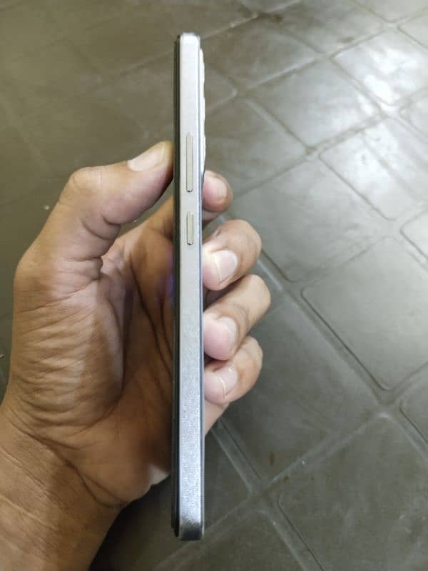 vivo v27e 8+8 256gb 3