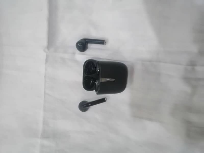 Airpods jet black 10/10 1