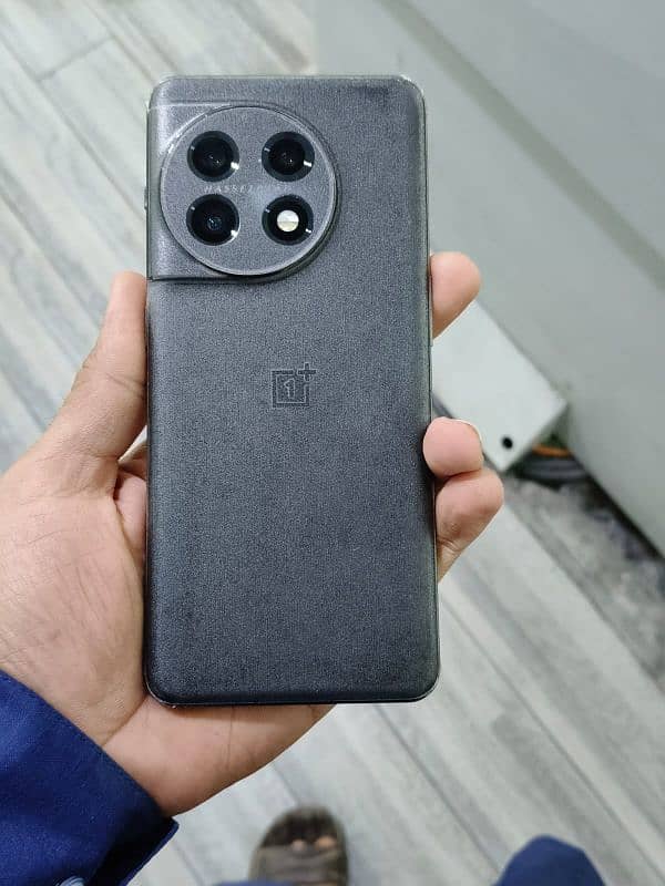 OnePlus 11 5g urgent sale 0