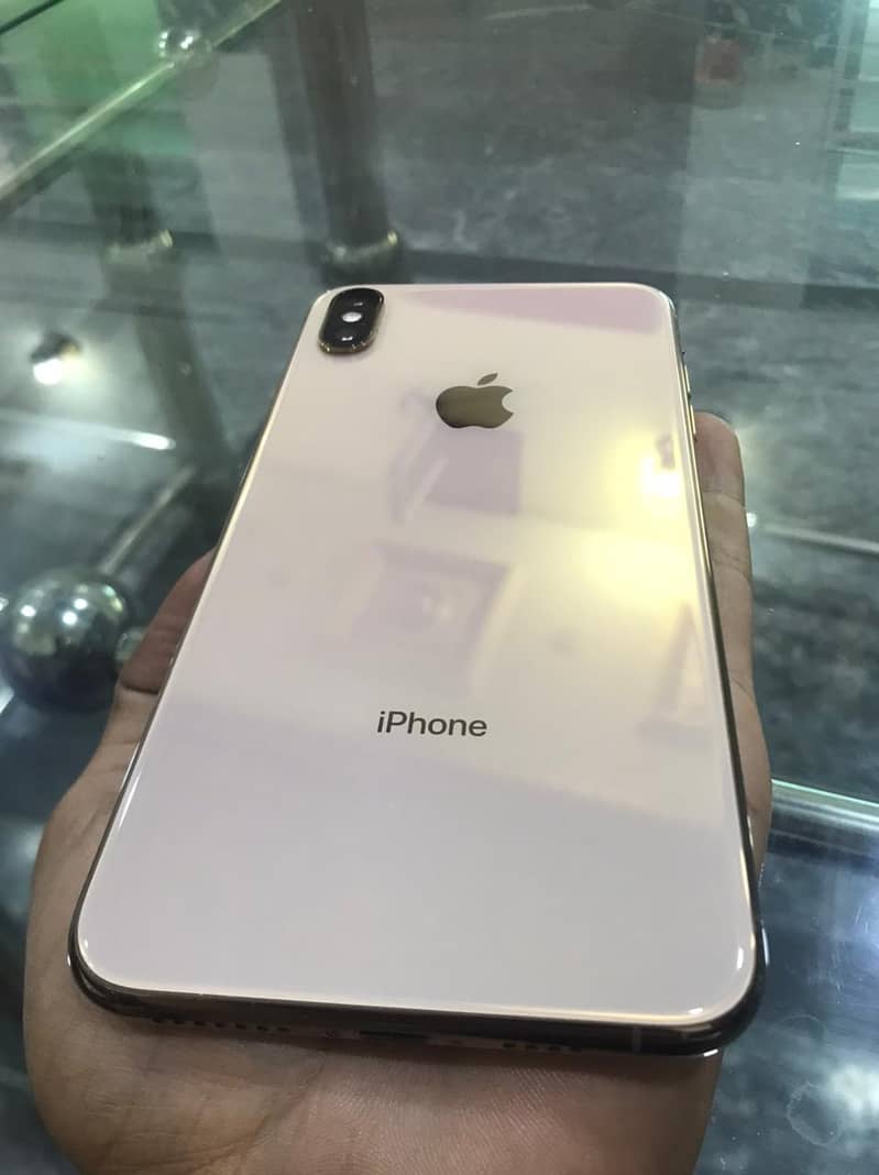 iPhone XS Max 3