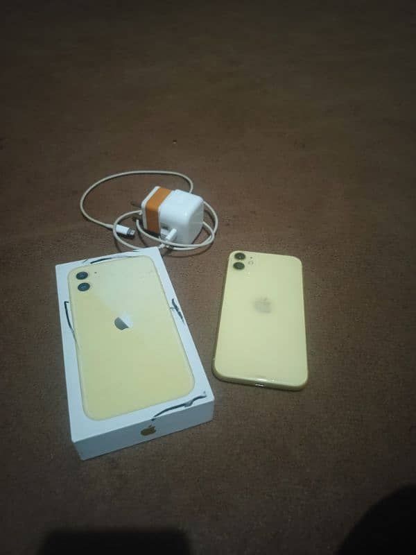 I phone 11 128gb 5