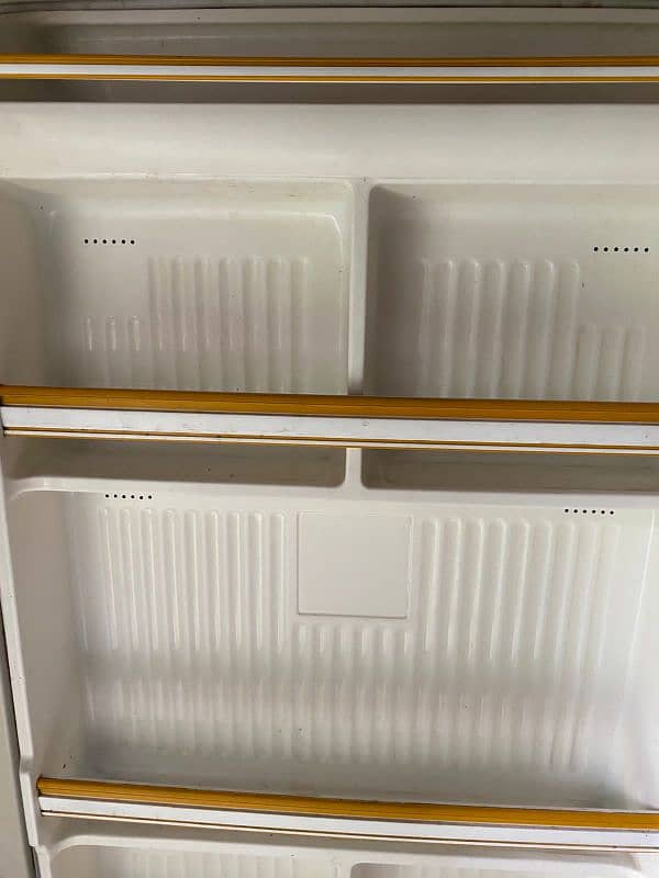 General full size refrigerator for sale. 5