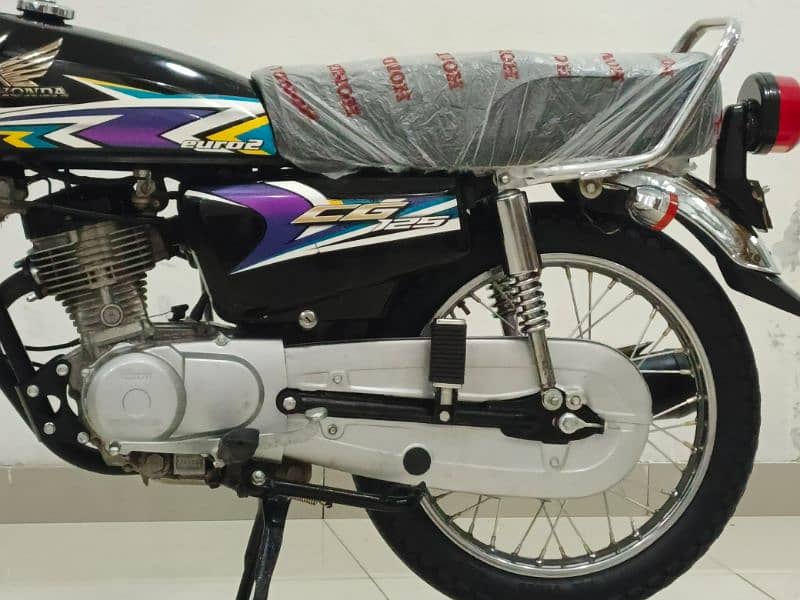 Honda CG 125 2020 Model 4