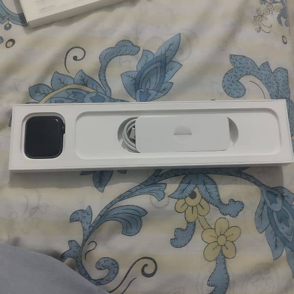 apple watch se 44mm 4