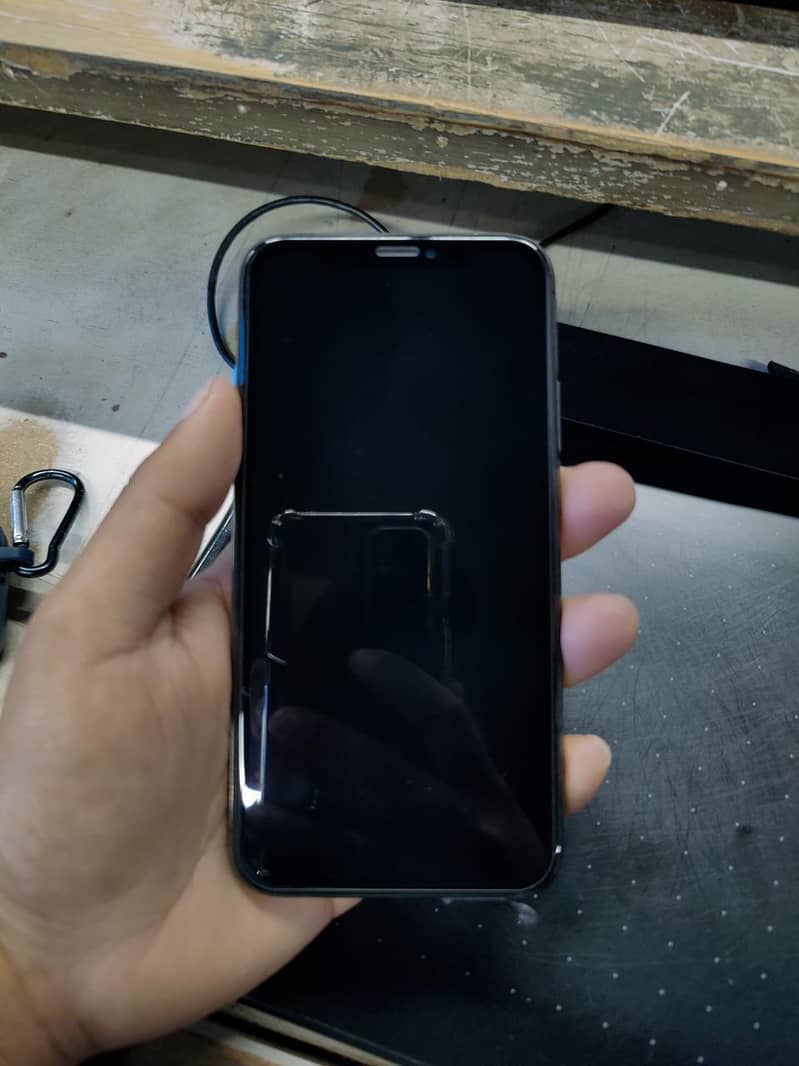 IPhone Xs (64gb) PTA APPROVED 3