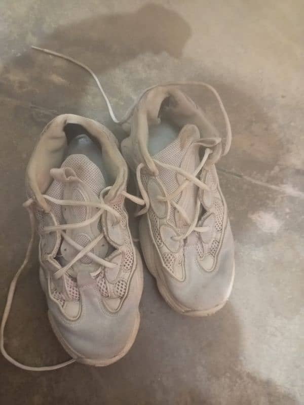 Yeezy 500 adidas original 42/8 size 4