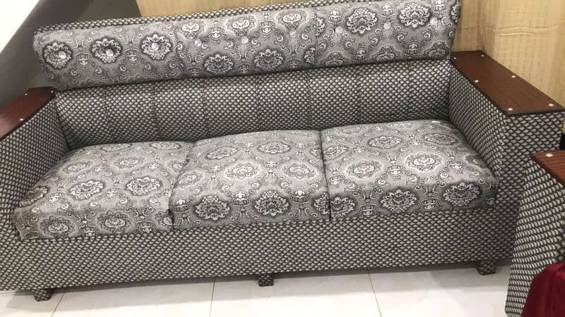 sofa for sale 0