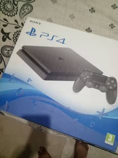 PS4 SLIM 1TB WITH BOX 10 DAYS USED 10 BY 10