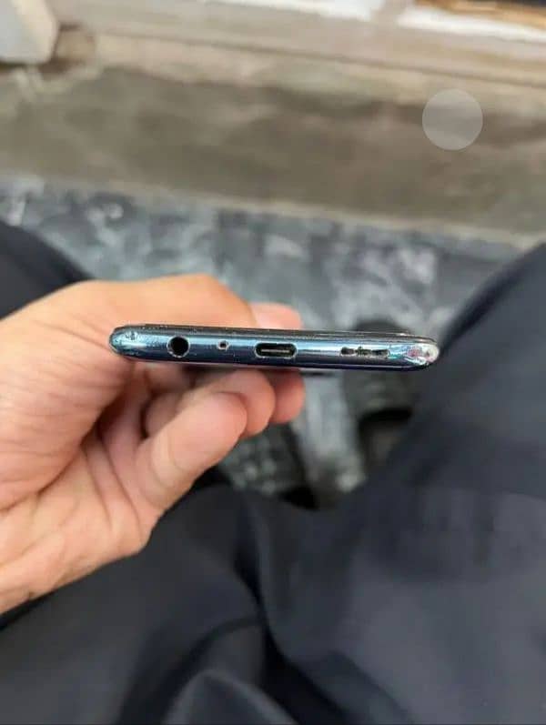 Oppo F17 Pro 8 GB 128 GB Contact Number, 0305,694,94,75 1