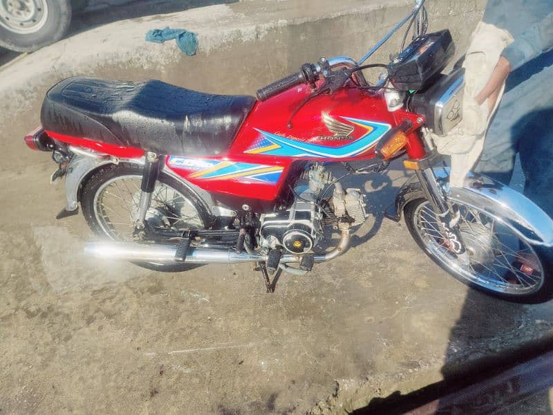 Honda CD 70 2019 16