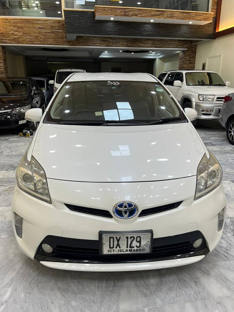 Toyota Prius 2012 G Led 1.8 1