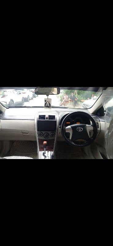 SunRoof Full Option Cruise Control Vip Number First owner Fresh Car 12