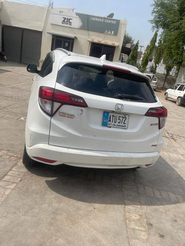 Honda Vezel 2015 Z pkg tottal genuine 2