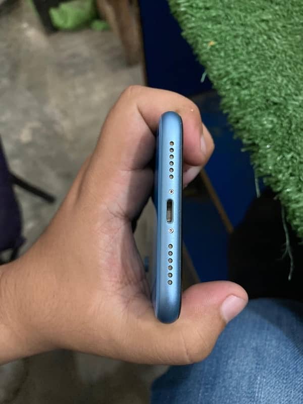 IPhone xr 128gb sim working 1