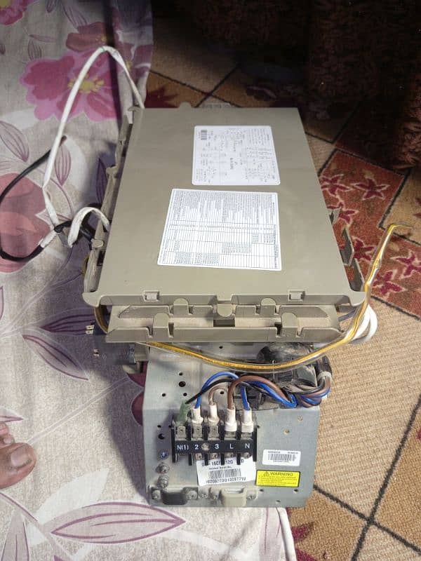 Gree G10 Inverter 1.5 ton Outdoor Circuit Card with sensor's 2