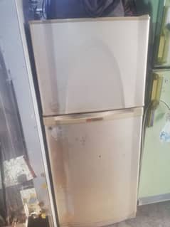 dawlance refrigerator