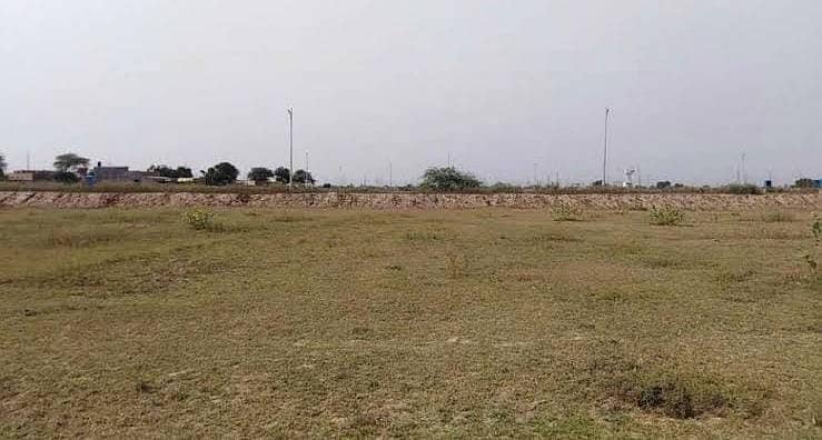 1 Kanal plot for sale -Ideal Location, perfect for building your dream home 4