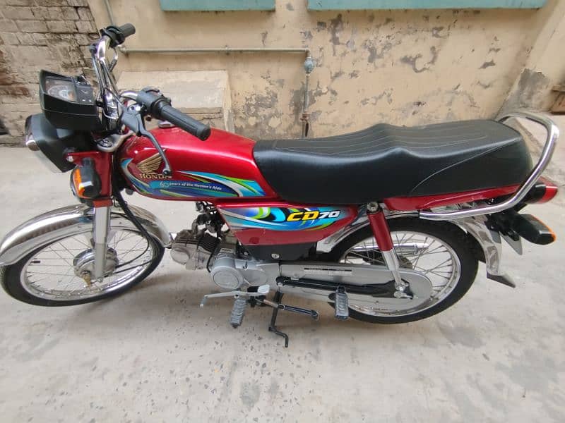 Honda CD 70 model 2024 condition 10/10 Runing 1000km 2