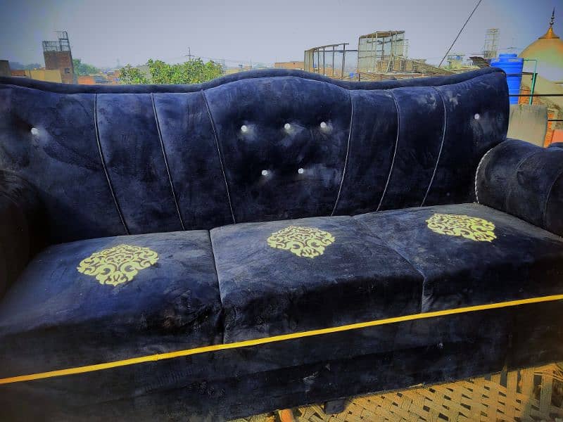 velvet sofa set condition 10/10 0