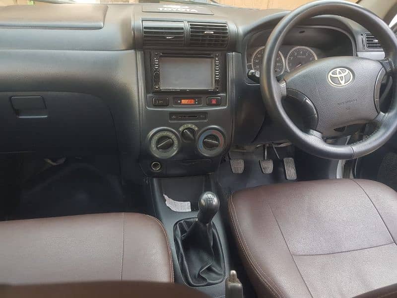 Toyota Fielder 2010 10