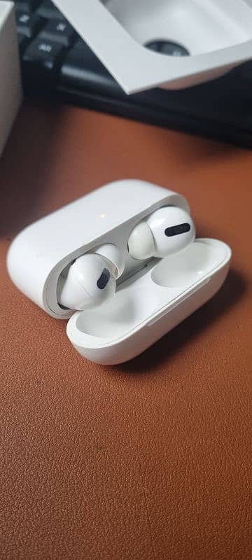 Apple AirPods Pro 1 Gen 7