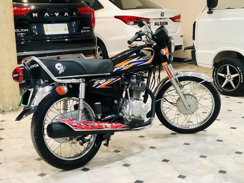 Honda CG 125 Model 2018 Black Edition 0