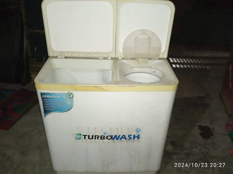 Kenwood washing machine and drieyr new condition single person used 5