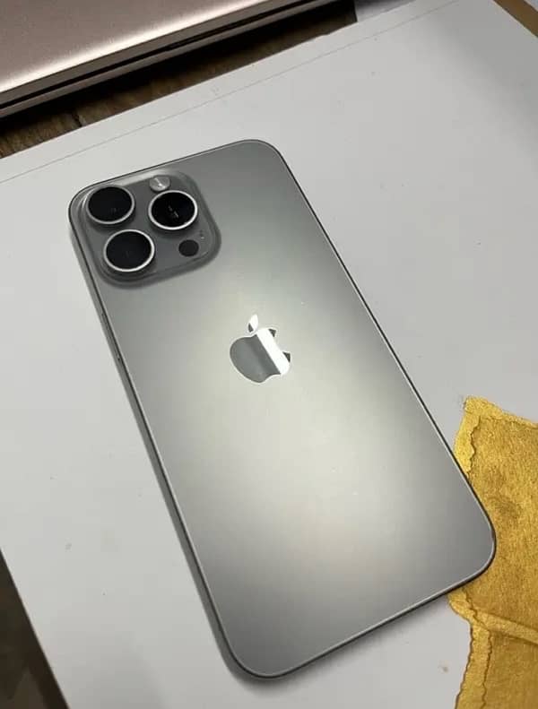 iphone 15 pro max FU (hk model) 0