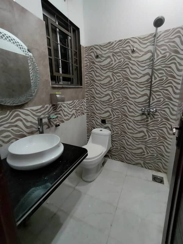 5 MARLA UPR PORTION FOR RENT IN BAHRIA TOWN LAHORE 7