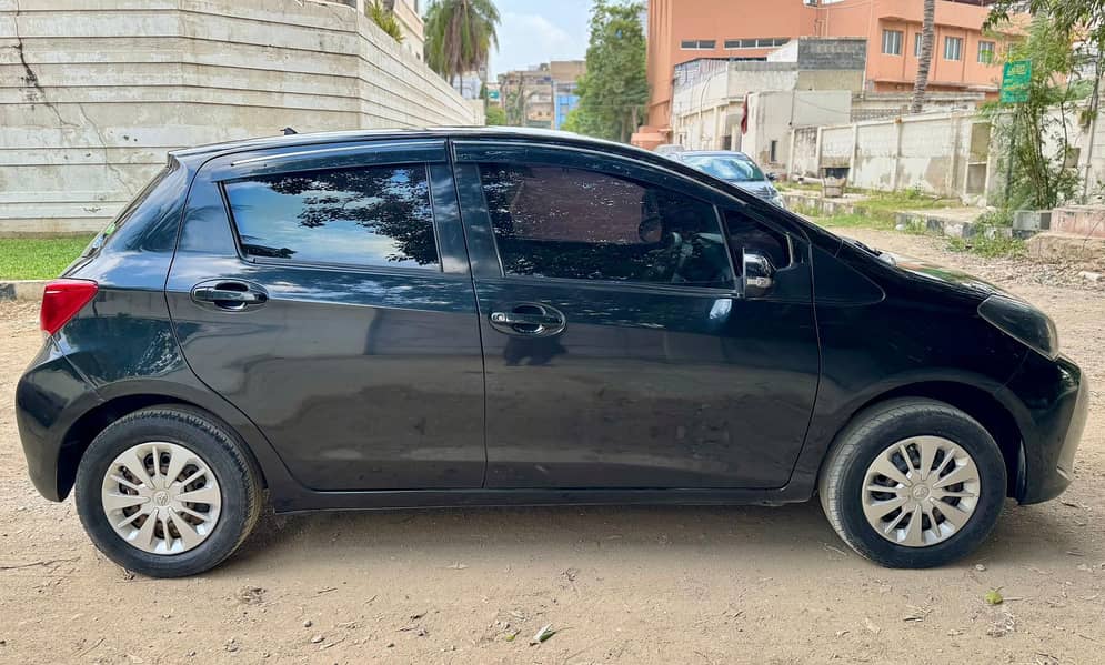 Toyota Vitz 2014 9