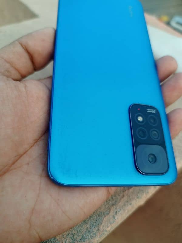 Xiaomi Redmi note 11 6/128, Box Available with original charger 4