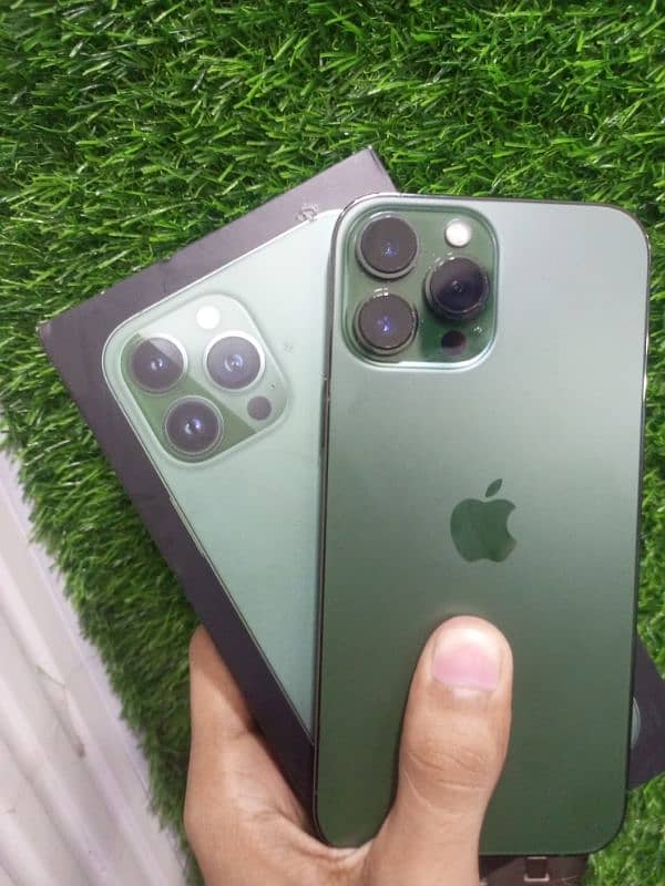 IPhone 13 PRO MAX Alpine Green 4