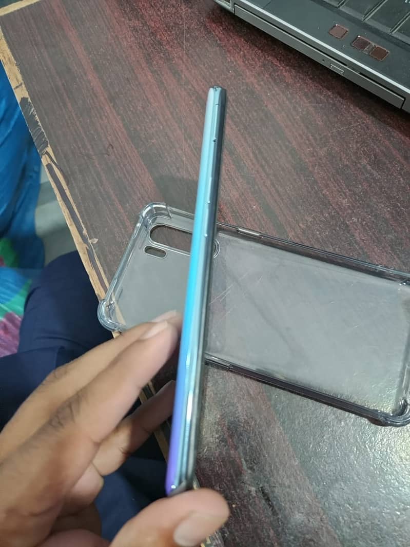 oppo f 15 2