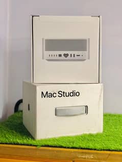 Apple Mac Studio - Apple M2 Max 12-Core CPU New