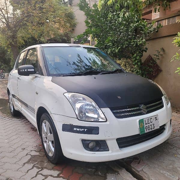 Suzuki Swift Automatic 2014 Model Total Genuine Condition for Sale 3