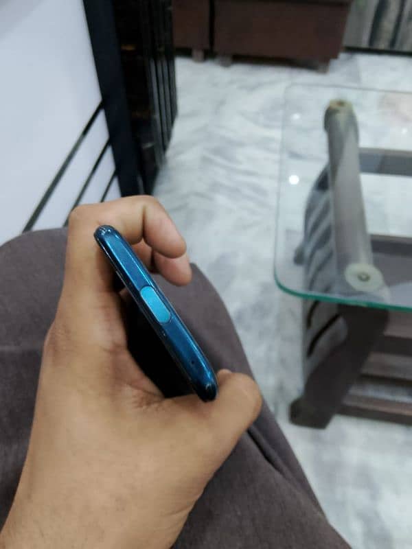 oppo reno 2f 4