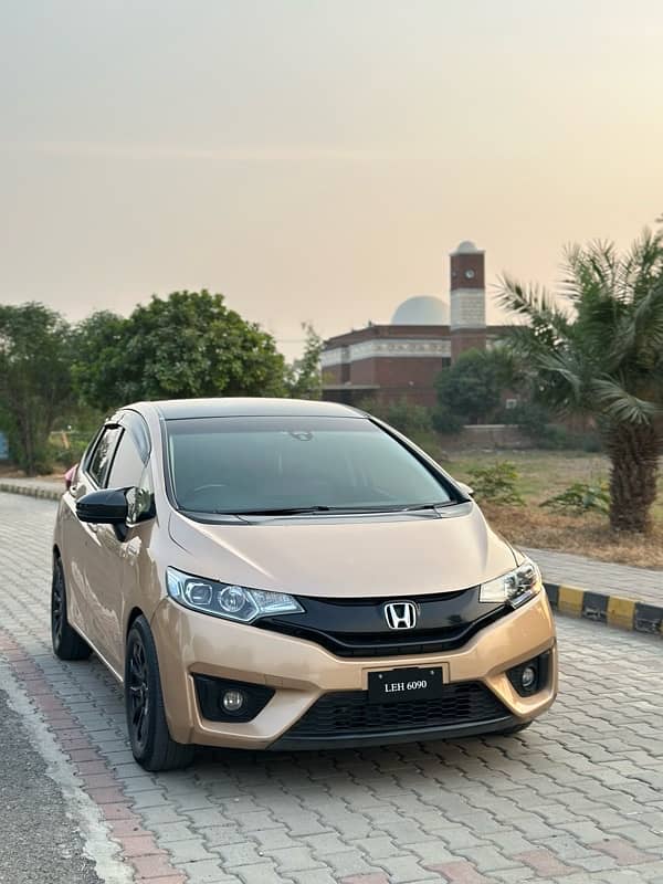 HONDA FIT 1.5 HYBRID LUSH CONDITION 0