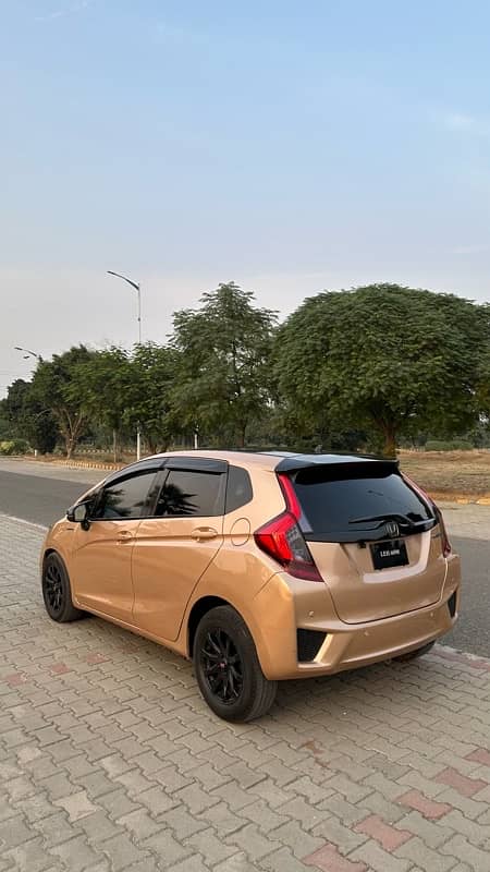 HONDA FIT 1.5 HYBRID LUSH CONDITION 3