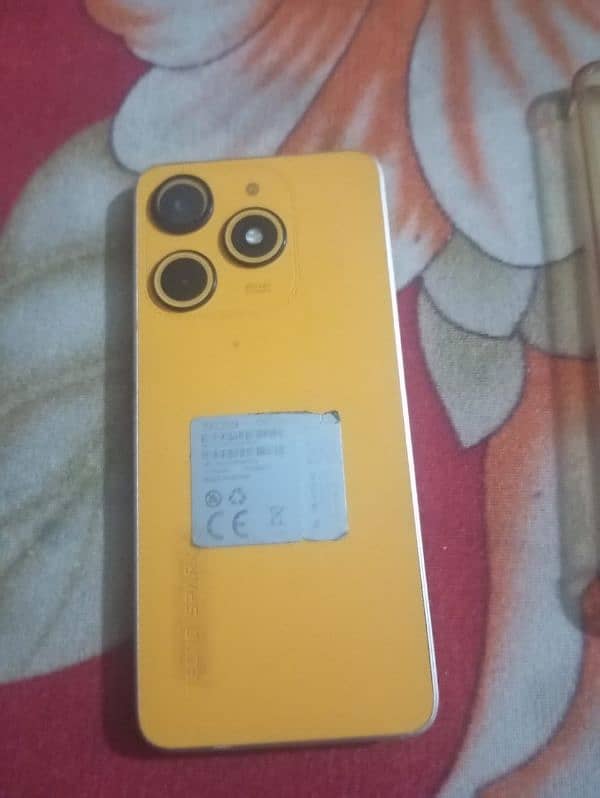 Tecno spark 10 c 4*4/128 condition 10 by 9 4