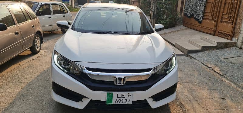 Honda Civic 1.8L I-VTEC Tafetta White 2019 Nov 1