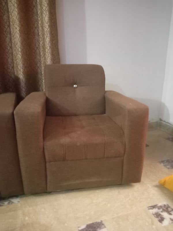 5 seater sofa set for sale | almost brand new 1