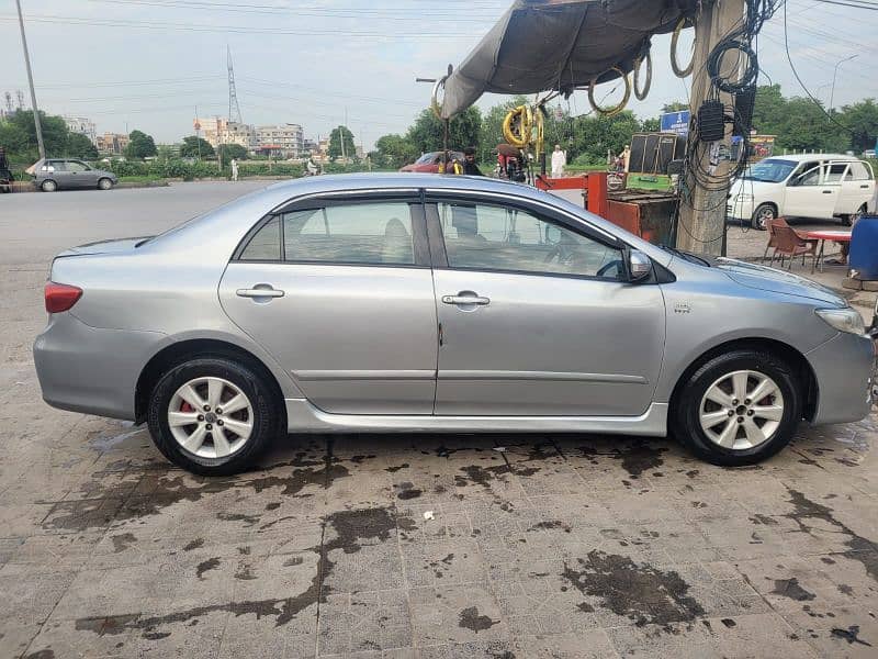 Toyota Corolla GLI 1.6 automatic 2011 4