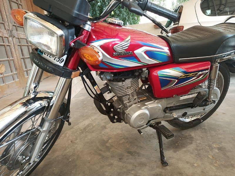 I am selling Honda 125G 2022 2