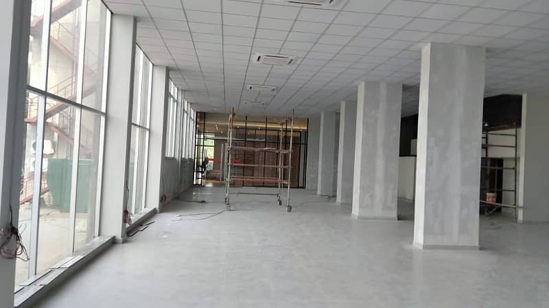 I-10 GROUND FLOOR 5500 SQ. FEET BRAND NEW OFFICE WITH HUGE CAR PARKING RECEPTION AND 24/7 SECURITY REAL PICS ATTACHED 2