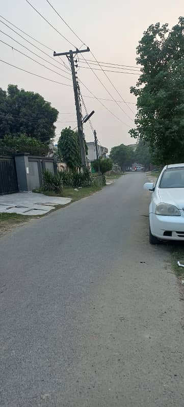 Residential Plot For Sale In Johar Town Block F-1 0