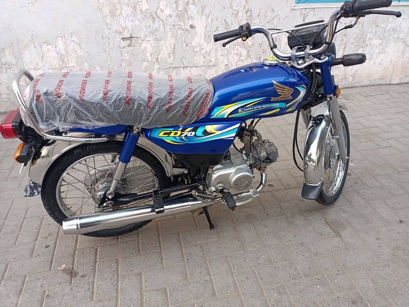 Honda 70 new condition 100% genuine only call no olx chat 1